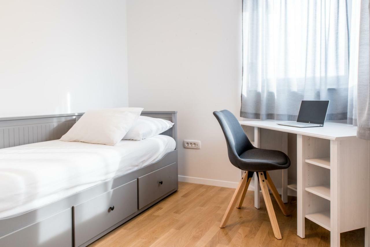Lion'S Beach Apartment โปดสตรานา ภายนอก รูปภาพ